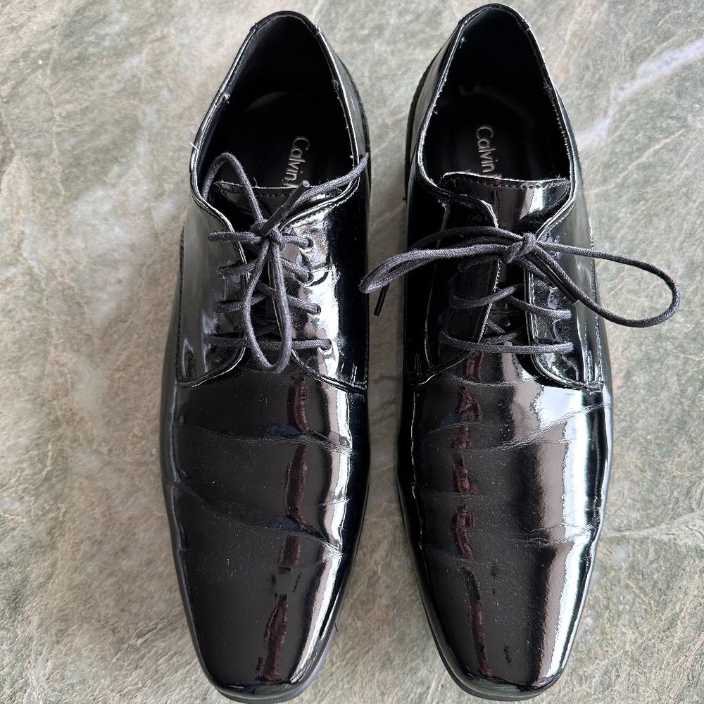 MEN'S CALVIN KLEIN *BRODIE* OXFORD SHOE BLACK PATENT SIZE 9 Wide